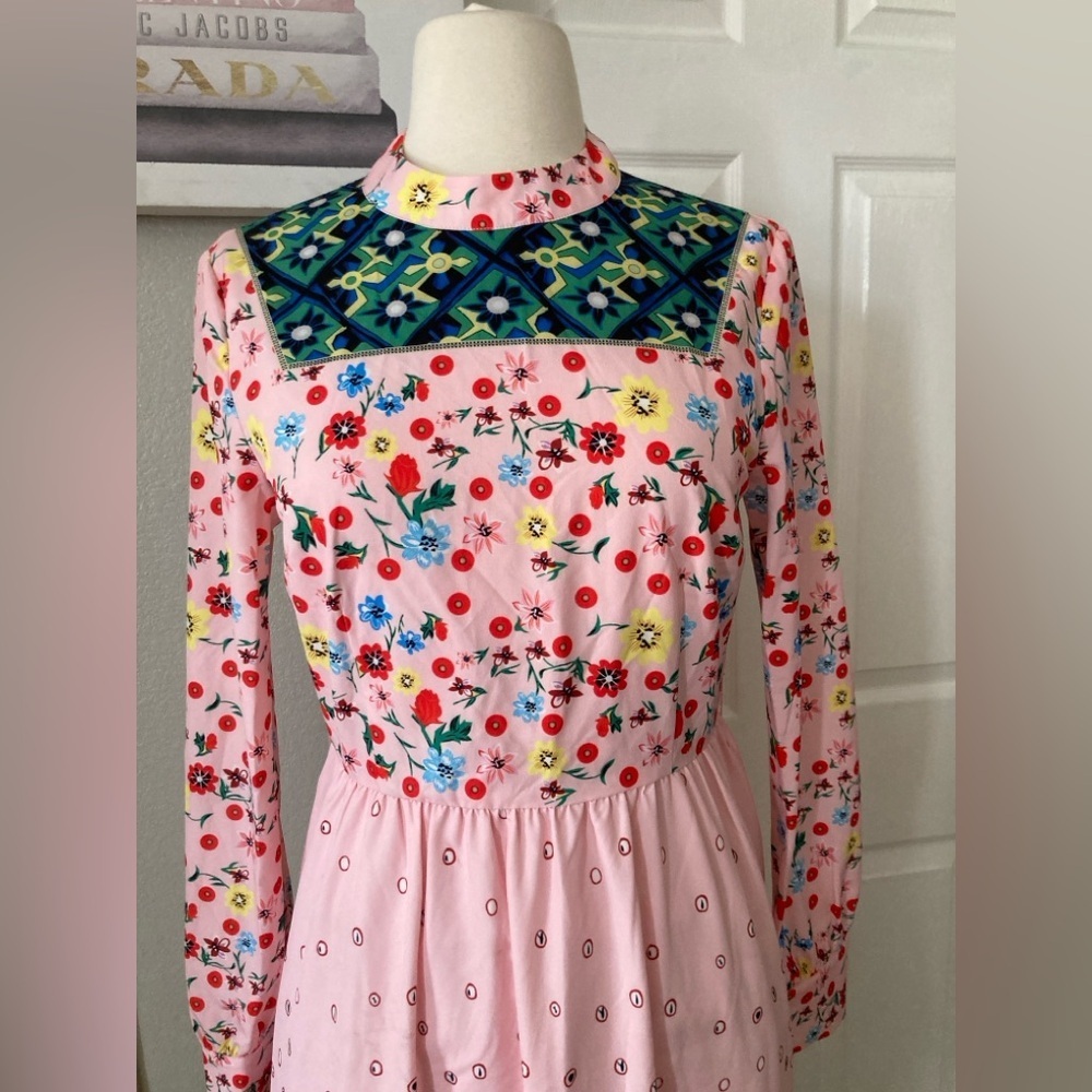 Comino Couture Sommerkleid gestreiftes Blumenmuster - Picture 7 of 11
